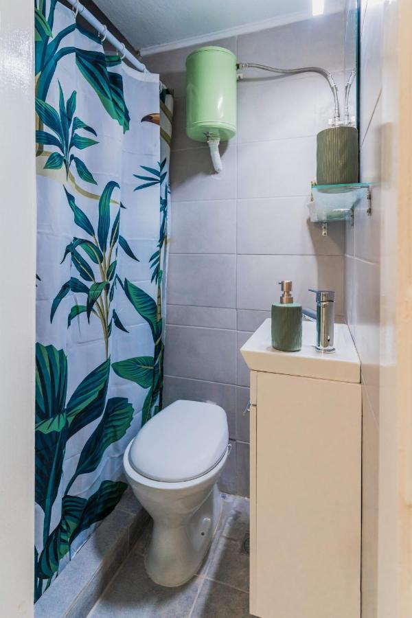 Green Boho Apartment أثينا المظهر الخارجي الصورة